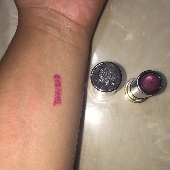 Urban Decay lipstick - Picture 3 of 3